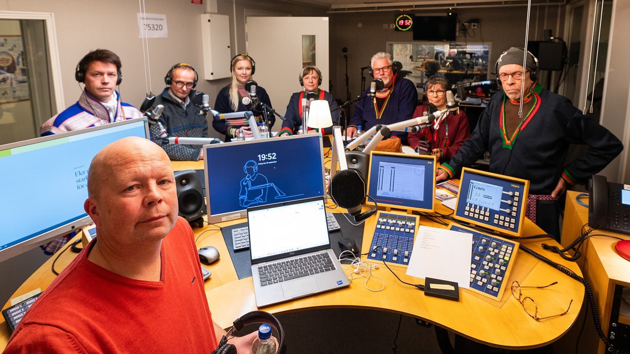 Telefonväkteri med sju partiföreträdare inför omvalet till Sametinget